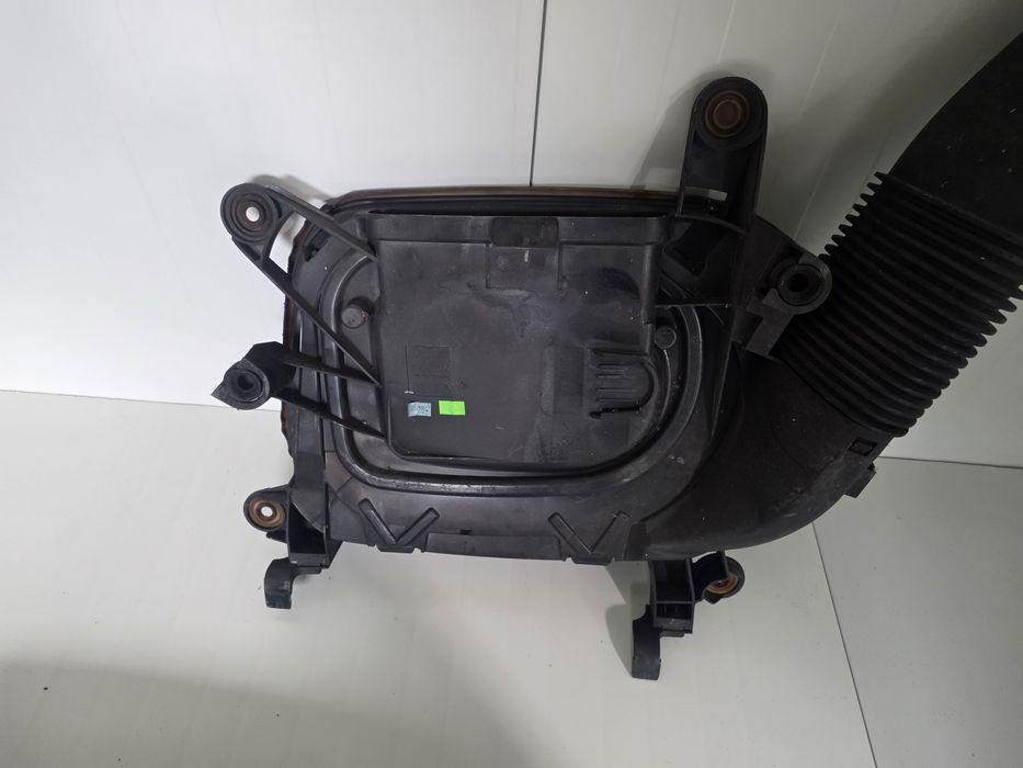 Carcasa filtru aer capac motor BMW X3 F25 N47 2.0 diesel