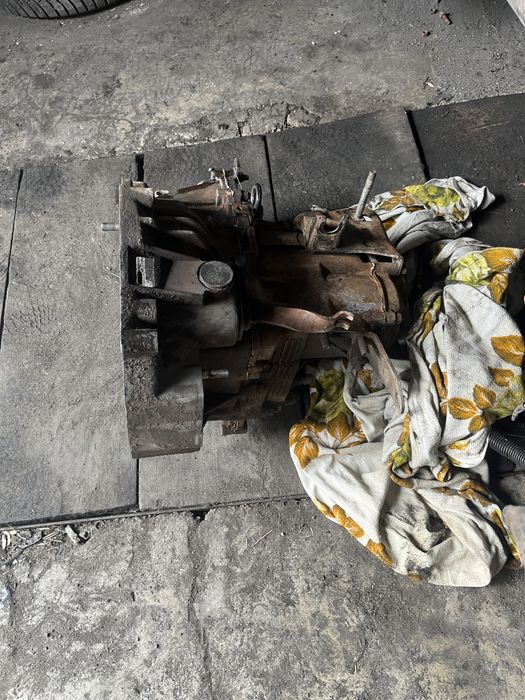 Мотор 126 и каробка от приоры