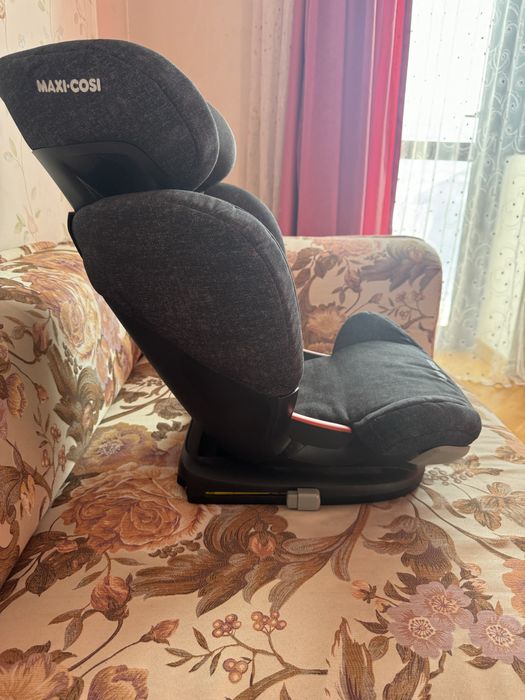 Десткое автокресло