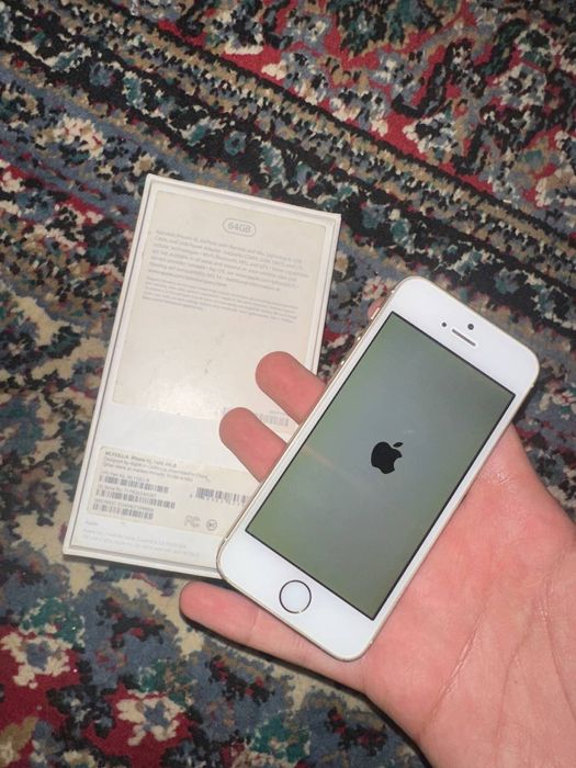 iPhone se2016 64 gb iPhone 7 32gb