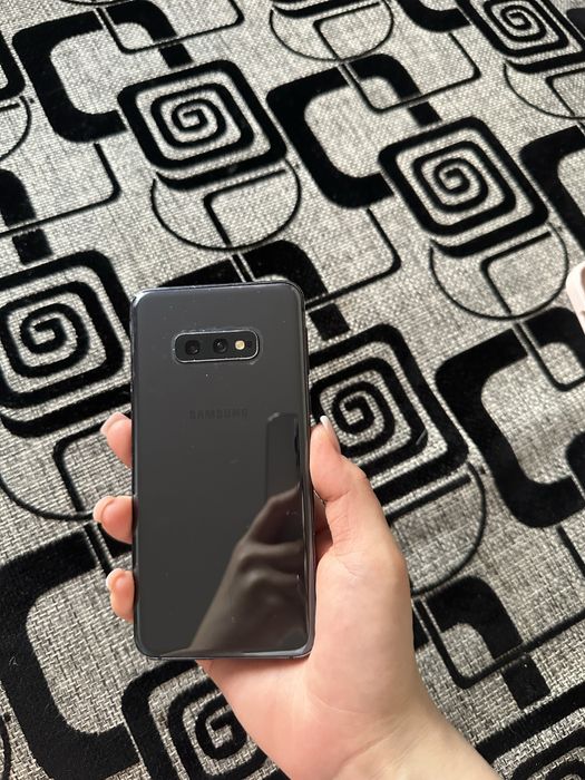 Samsung S10 128гб