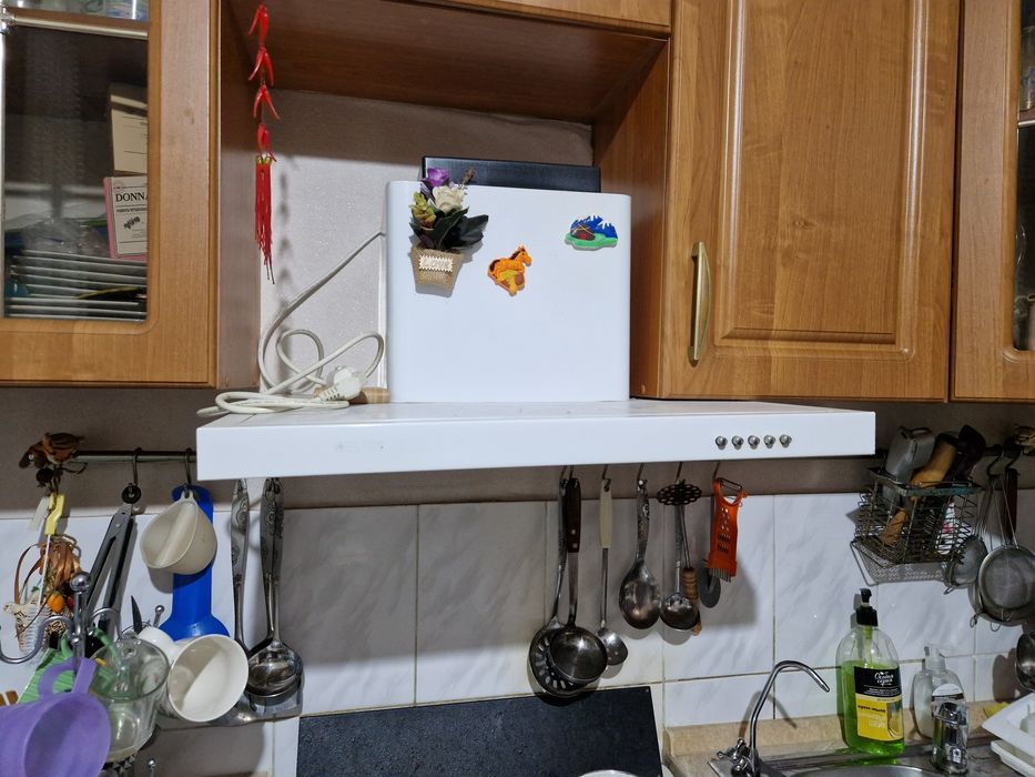 Вытяжка на кухонный гарнитур