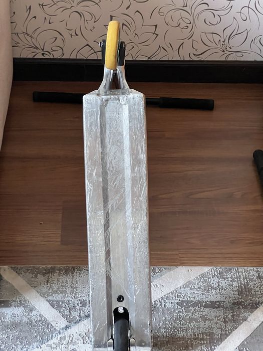 Самокат и детали