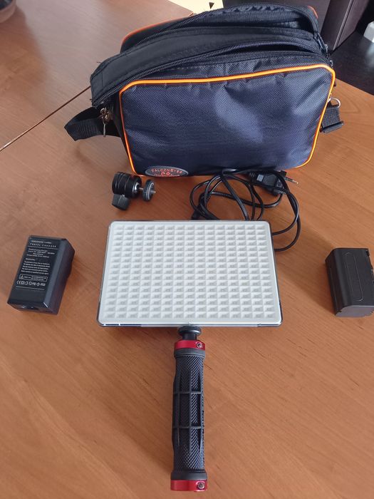 Фонарь для видеокамеры