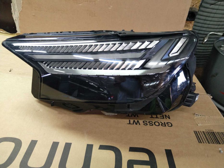 Фар ляв за Audi Q4 2022 Full Matrix LED