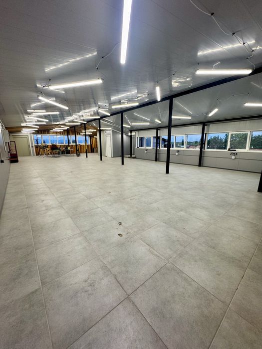 Дава се под наем Промишлена сграда в София, Република - 200 кв.м за 1300 € - Снимка #4