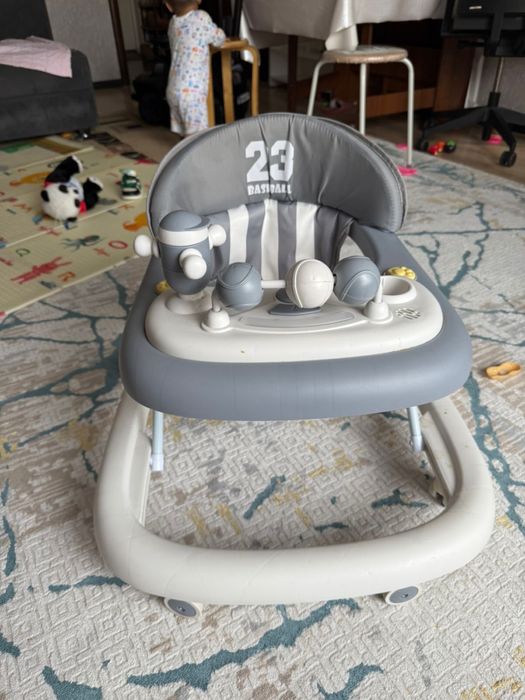 Почти новый ходунок