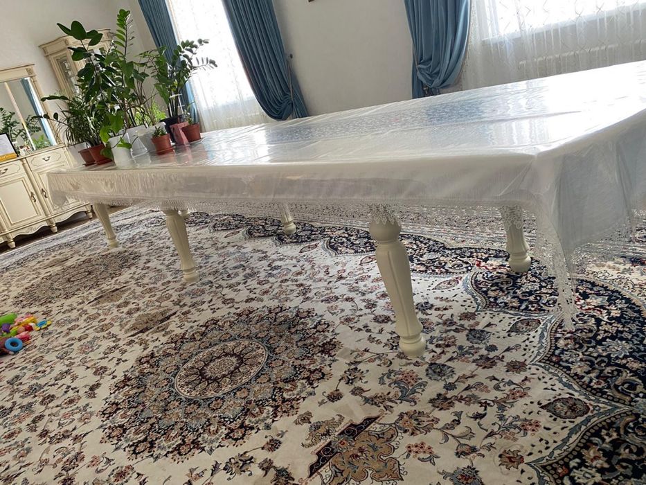 Срочно продам стол