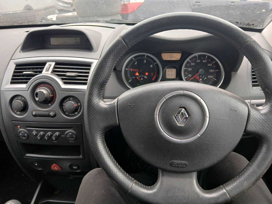 Рено Меган 1,5 dci, комби 2006 г НА ЧАСТИ