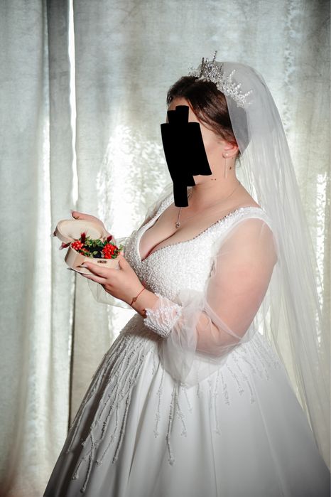 Vand rochie de mireasă