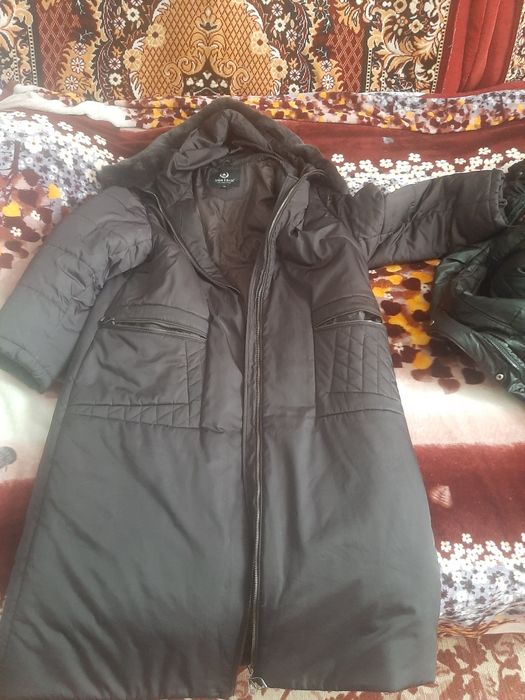 Продам зимние пальто