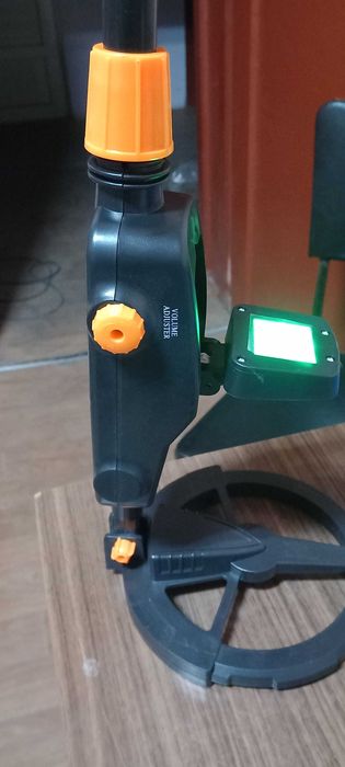 Продавам ел. части