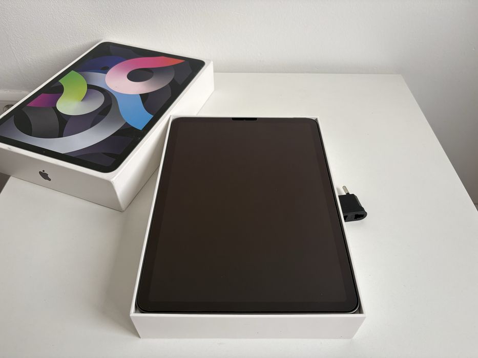 Продам iPad Air 4 (64gb) Wi-Fi
