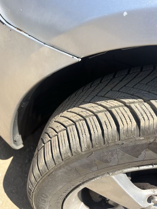 Vand far stanga si dreapta Mazda 3! 2003-2007