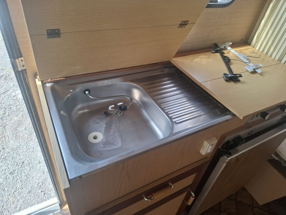 Rulotă în stare bună!