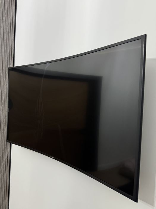 Продам Smart TV Самсунг.