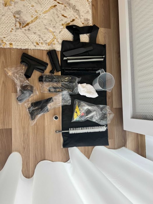 Aspiratorul cu abur SV 7 de la Kärcher