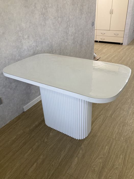 Стол кухонный -стильный дизайн 120*70