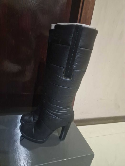 Дамски черни ботуши Calvin Klein