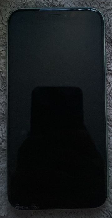 Продам IPhone 11