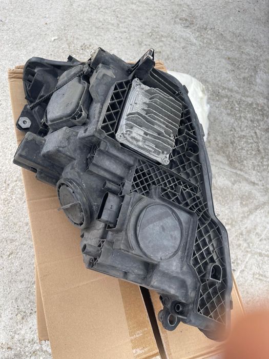 Vand far mercedes e-class stanga+ dreapta led mercedes w207 c207