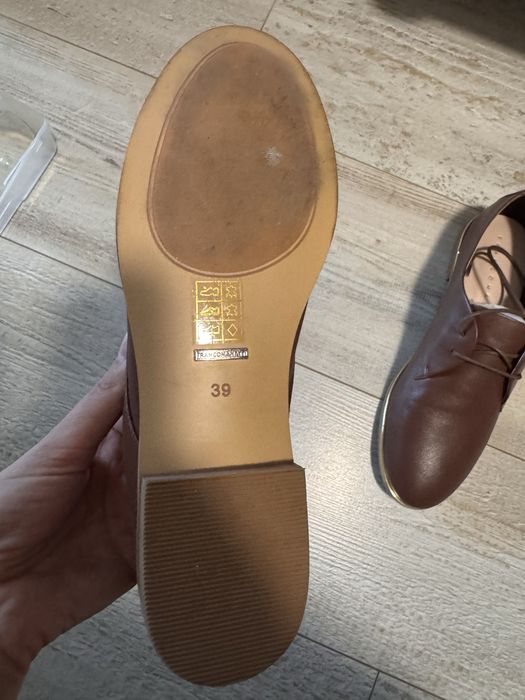 Продам туфли классические