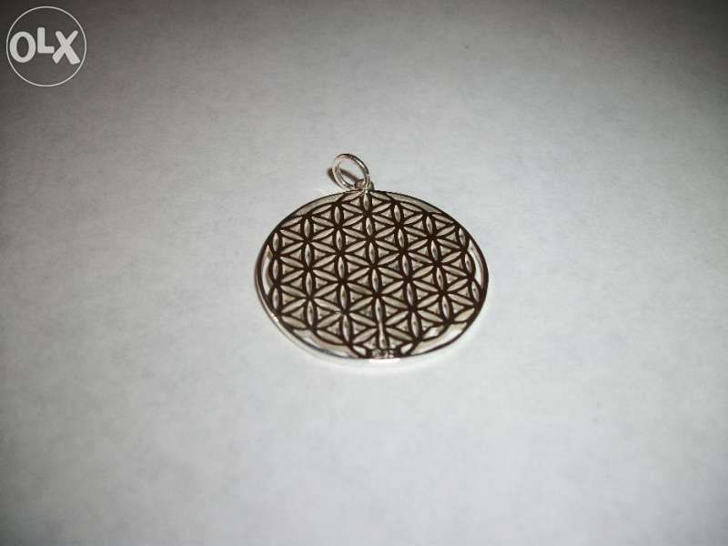 сребърна висулка "цветето на живота"