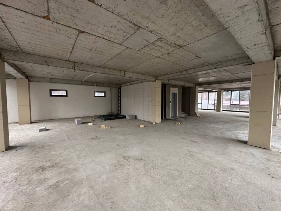 Ц-6 Минор | 2200кв - Нежилое помещение вдоль дороги Аренда