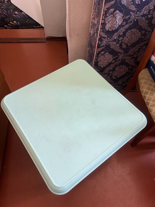 Десткий стол Со стульчиком вместе