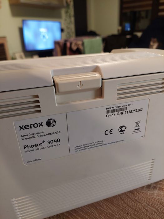 Лазерен принтер xerox phaser 3040