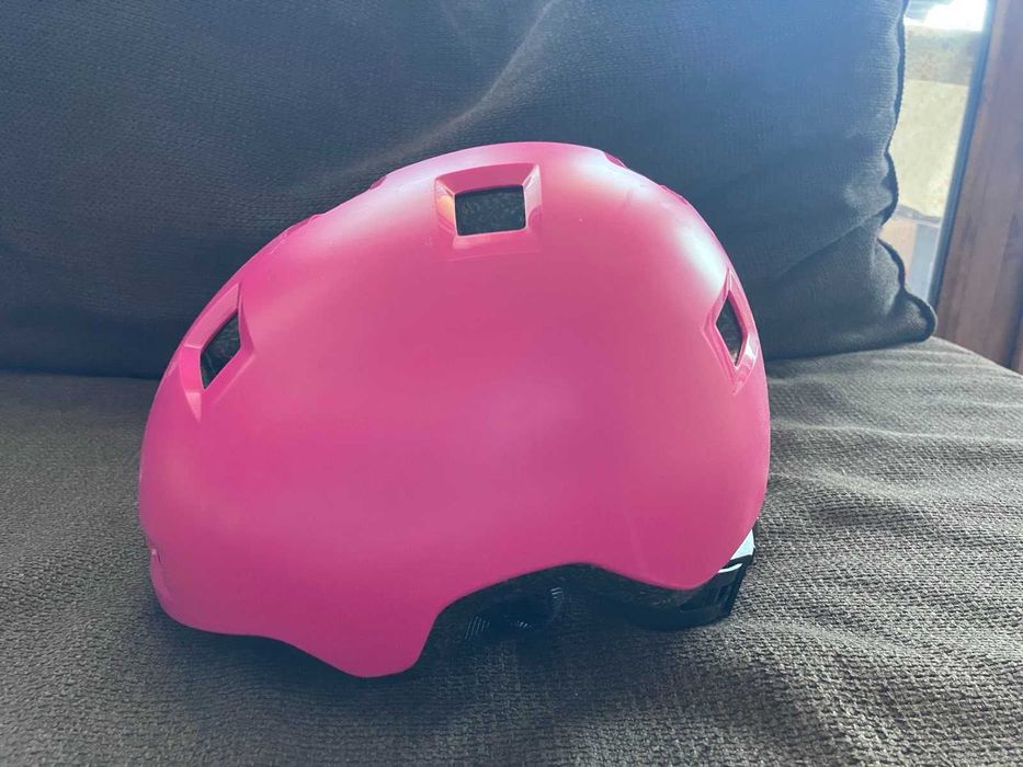 Каска и протектори за ролери