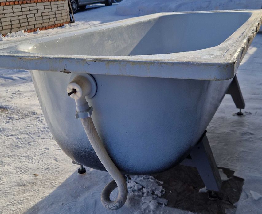 Продается ванна//