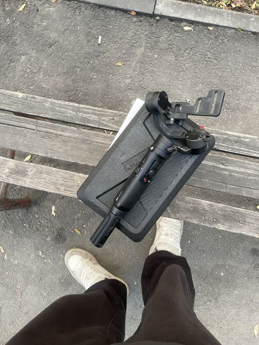 В продаже Sony a6000