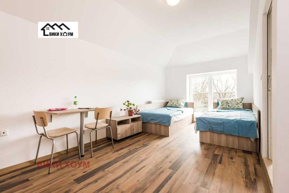 Продава се Хотел в Варна, Център - 8300 кв.м за 139 €/кв.м - Снимка #7