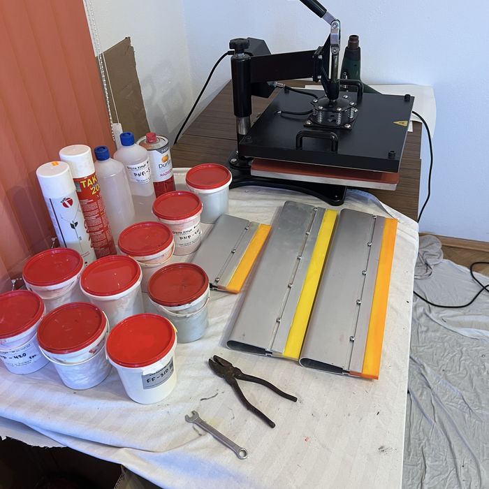 Ситопечат машина+сушилка за текстил+преса + рамки и бои подарък