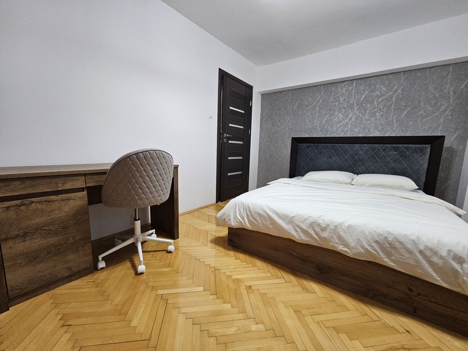 Apartament de inchiriat 3 camere, cartier Unirii