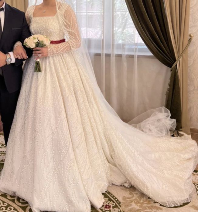 Свадебное платье