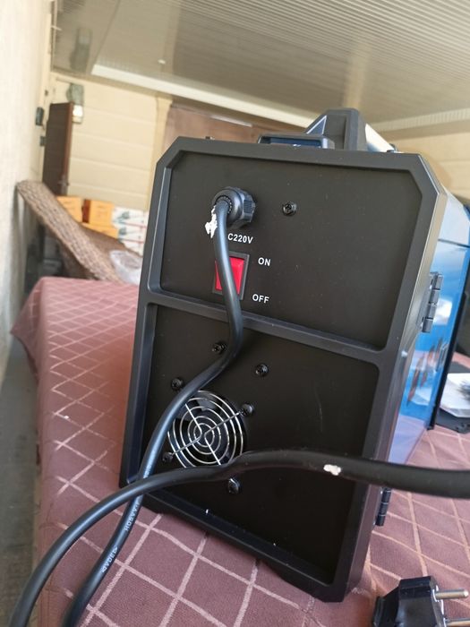 Bosch Payvandlash apparati MIG 400B (gazsiz ishlaydi)