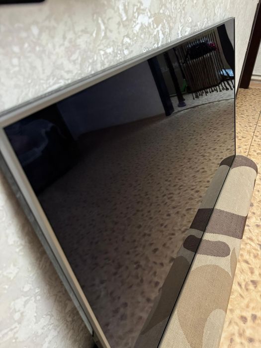 Телевизор ЖК LG 140см