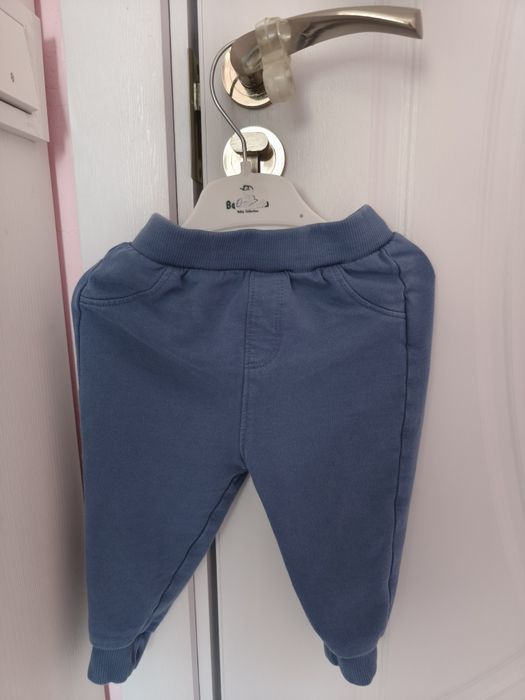 Бебешки анцунг Мики маус в перфектно състояние 6-8 месеца