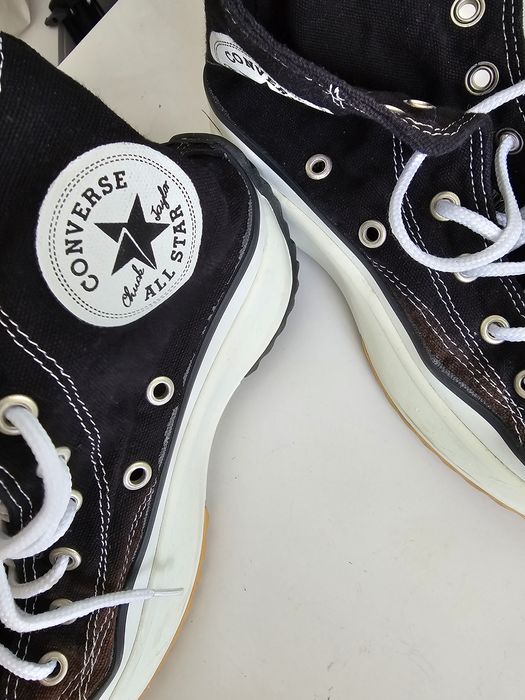 Продаются конверсы