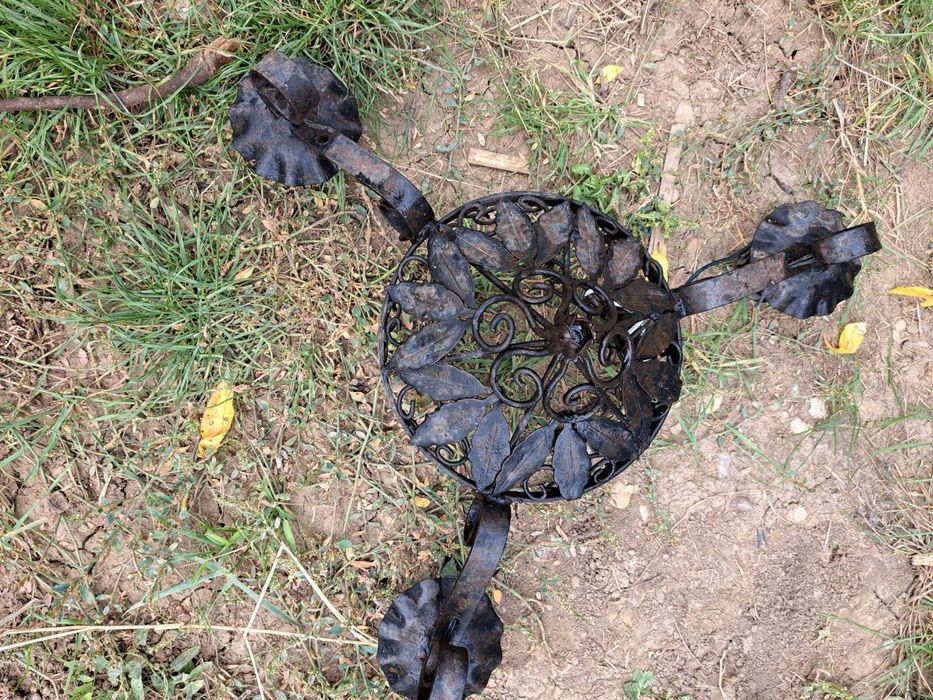 candelabru vintage, fier forjat 3 brate, anii 70