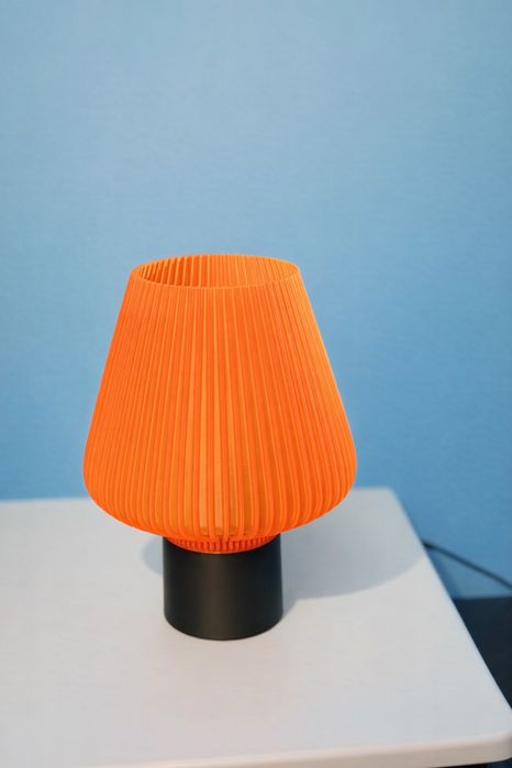 Lampā decorativă printată 3D .Design modern & eco-friendly.
