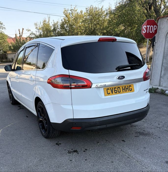 Dezmembrez Ford S Max 2.0 tdci cutie automata Powershift