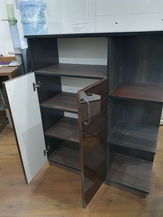 Продаю комод, шкафчик