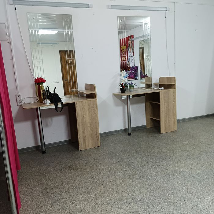 Продам зеркало  три шт