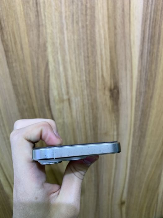 Iphone 15 pro white 128 gb 82%