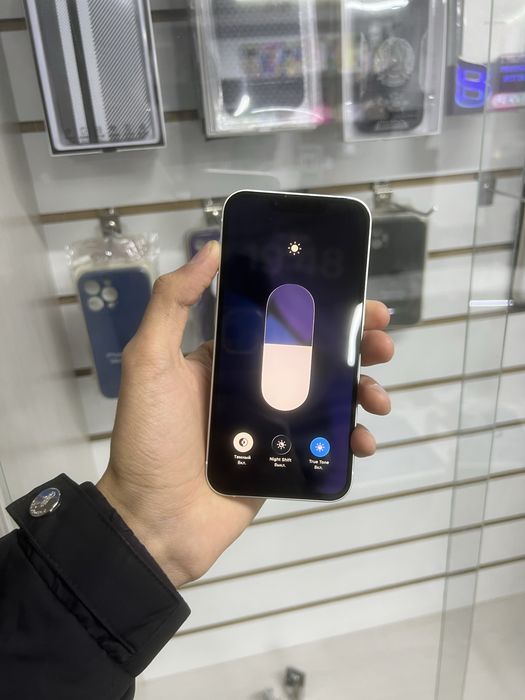 Продам Айфон 13 128gb