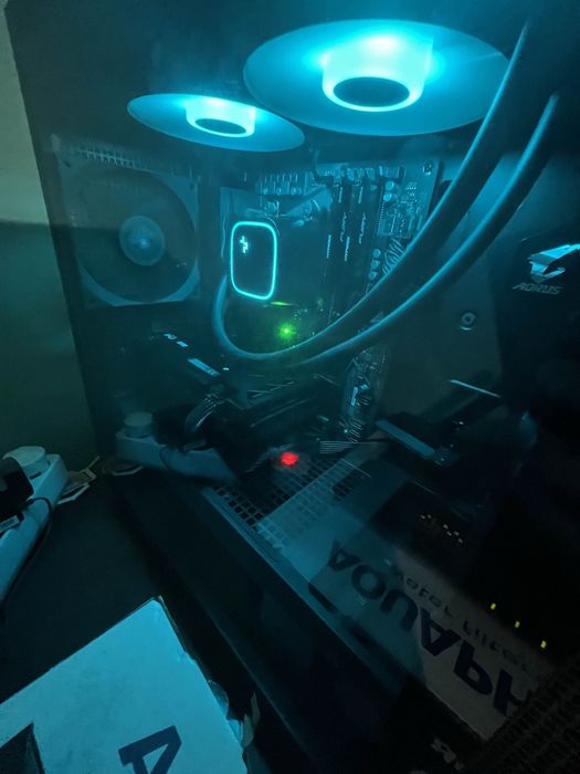 Бюджетен гейминг компютър!!!