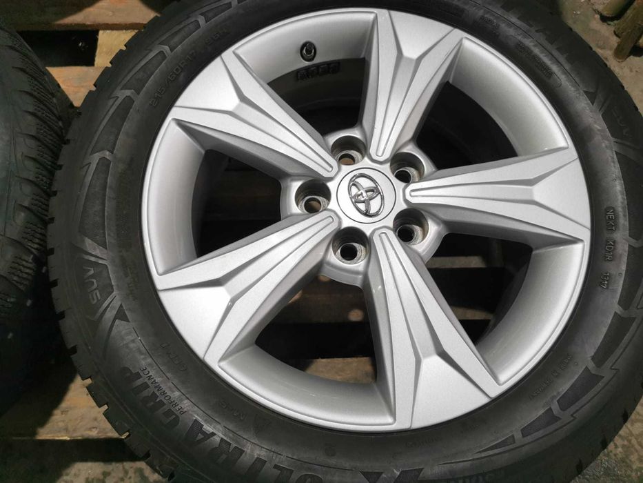 Jante Originale Toyota CHR . R 17 cu anvelope de iarna